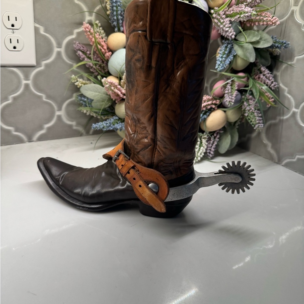 Vintage 1977 ceramic boot with spit - Picture 3 of 10